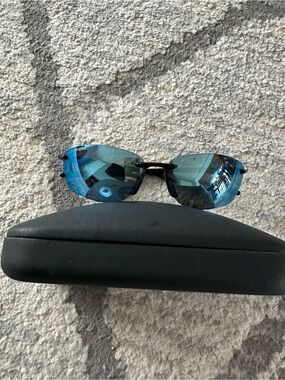 Revo  polarized sunglasses RE4044-07 63-13 136